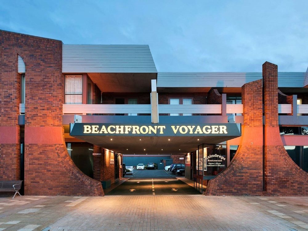 Beachfront Voyager Motor Inn 버니 외부 사진